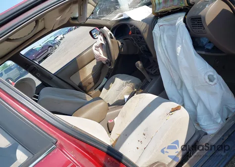 1995 Toyota Camry Le z USA, uszkodzony, nr VIN 4T1SK12E6SU572991